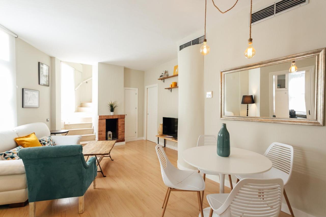 セビリアAlohamundi Duplex Alamedaアパートメント エクステリア 写真